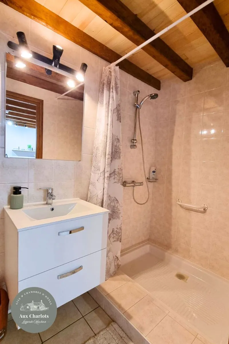 Gîte et chambres d'hôtes Aux Charlots Gers (28)